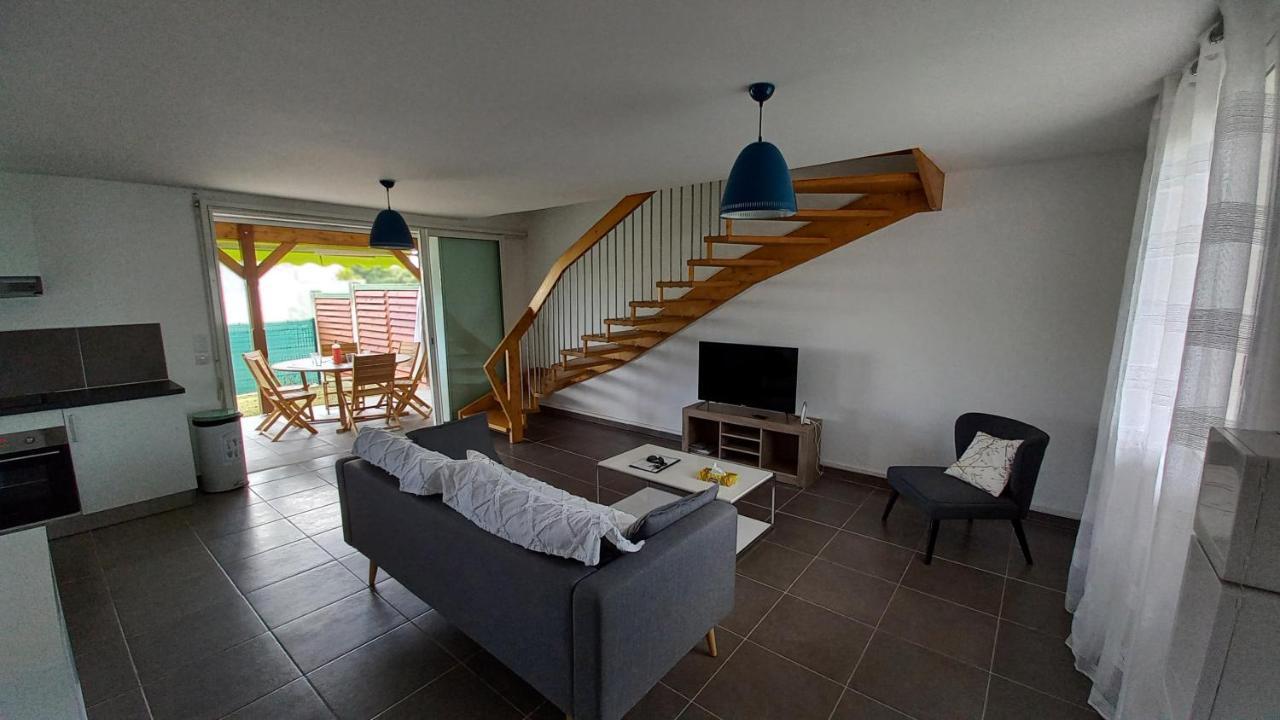 Villa Lovado Avec Jacuzzi サン・フランソワ エクステリア 写真